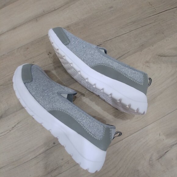 Complete Outfit,Top,Pants & Shoes ,Good Condition - Picture 7 of 9